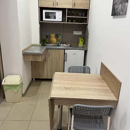 Sunny Nocľah s raňajkami Sturovo