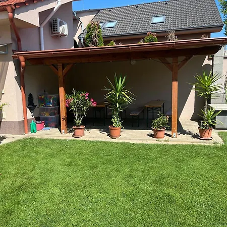 Sunny Bed and Breakfast 3*