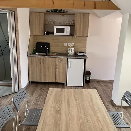 Nocľah s raňajkami Sunny 3*