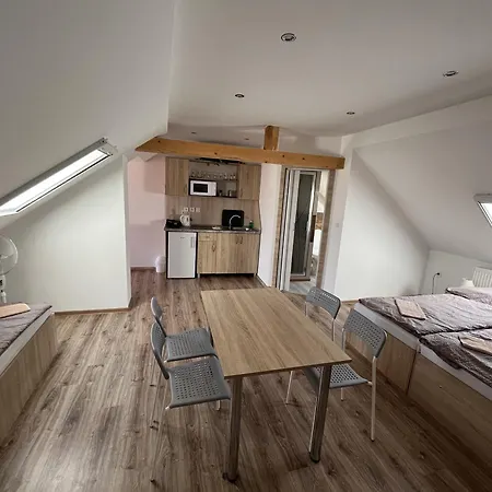 Sunny Bed and Breakfast Štúrovo