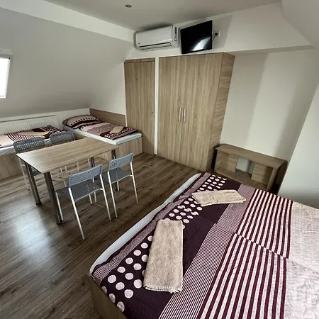 Sunny Nocľah s raňajkami